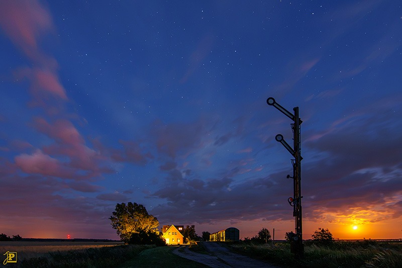Nachthimmel mit Monduntergang